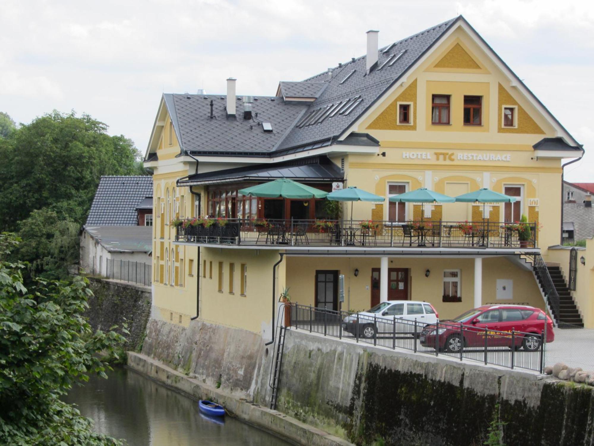 Wellness & Sport Hotel Ttc Vrchlabi Exterior photo